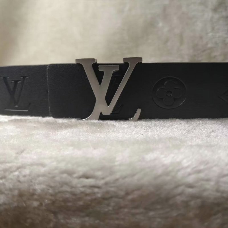 Cinto Louis Vuitton BELT L55-70 38MM PRATA A Melhor Réplica